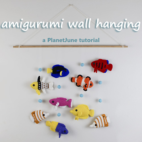amigurumi wall hanging tutorial by PlanetJune