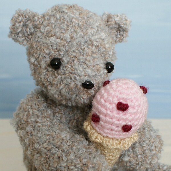 Ice Cream Bear amigurumi crochet pattern - Click Image to Close