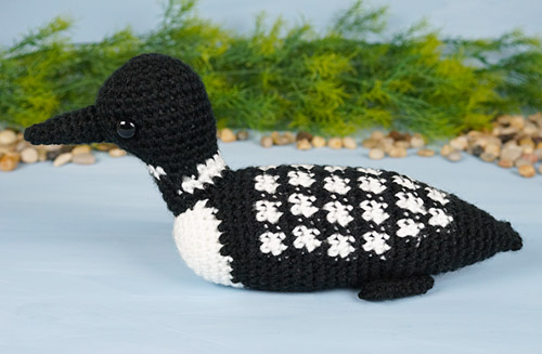 Loon amigurumi crochet pattern by PlanetJune