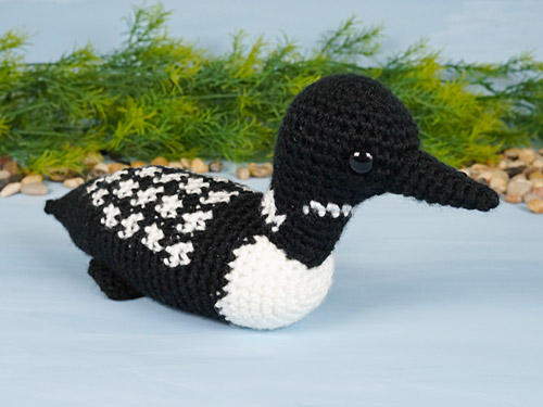 Loon amigurumi crochet pattern by PlanetJune