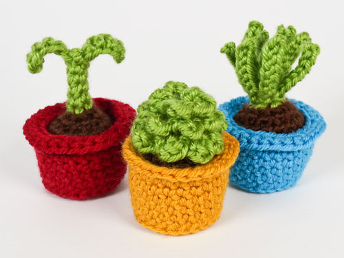 PocketAmi Plant Pals crochet pattern by PlanetJune