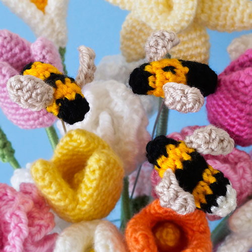 Tiny Bees amigurumi crochet pattern by PlanetJune
