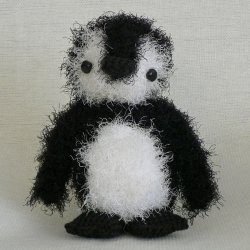 (image for) Fuzzy Penguin amigurumi crochet pattern