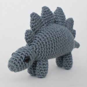 (image for) Stegosaurus - amigurumi dinosaur crochet pattern
