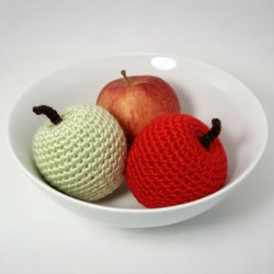 (image for) Amigurumi Apples DONATIONWARE crochet pattern