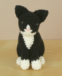 (image for) AmiCats Tuxedo Cat amigurumi crochet pattern