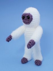 (image for) Yeti and Bigfoot - amigurumi crochet pattern