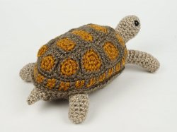 (image for) Tortoise amigurumi crochet pattern