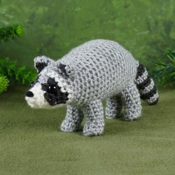 (image for) Raccoon amigurumi crochet pattern