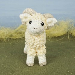 (image for) Farmyard Sheep amigurumi crochet pattern